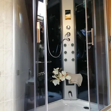 בית הארחה Casa Del Folletto סטרסה